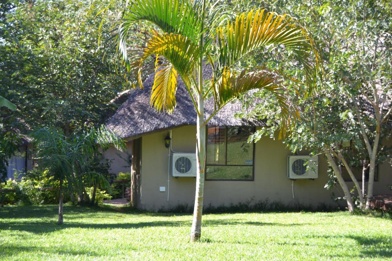 Chobe Sunset Chalets Lesoma 외부 사진